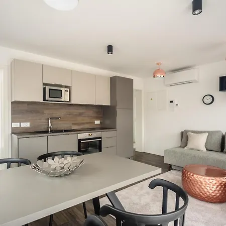 Ξενοδοχείο με διαμερίσματα Tatiana Μπλεντ