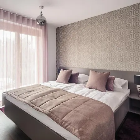 Ξενοδοχείο με διαμερίσματα Tatiana 4*