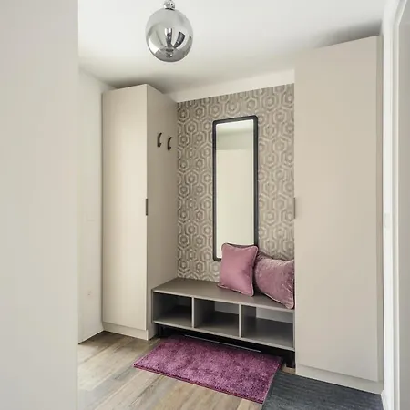 Ξενοδοχείο με διαμερίσματα Tatiana 4*