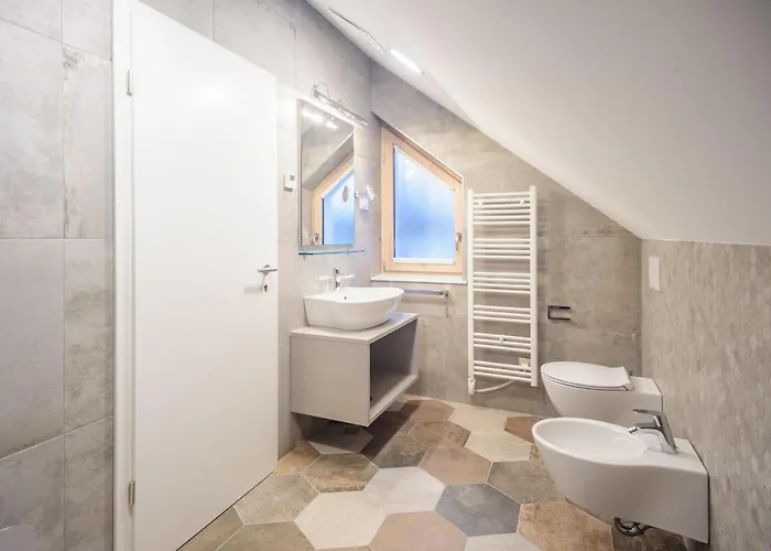 Tatiana Aparthotel 4*