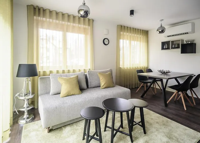 Aparthotel Tatiana 4*